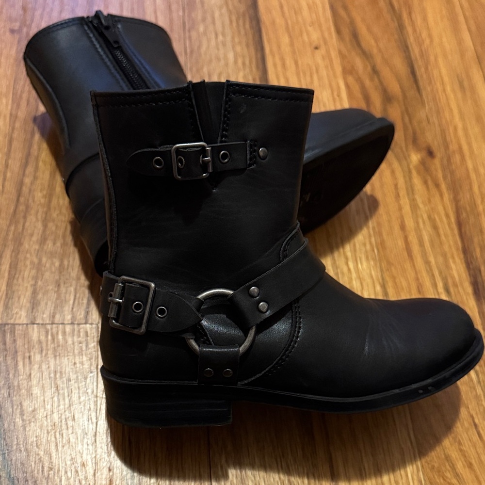 Black Leather Boots